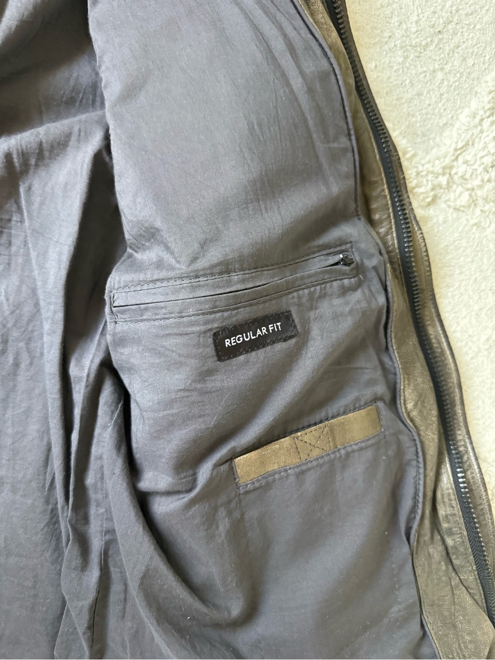 Mauritius Leather Jacket - Picture 6 of 8